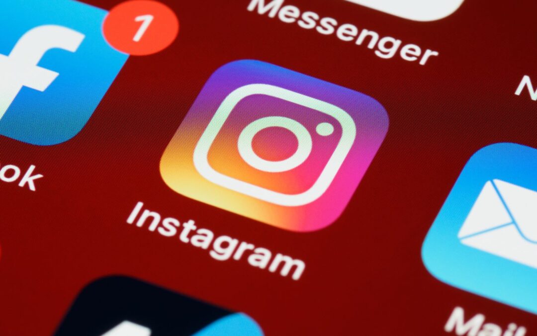 if i change my instagram password will it log out of other devices